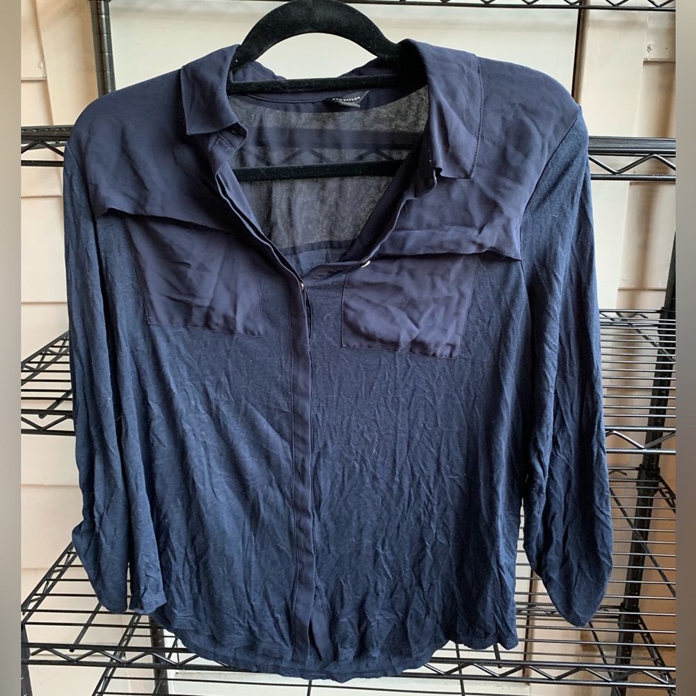 Ann Taylor - navy button-down 3/4-sleeve blouse size M
